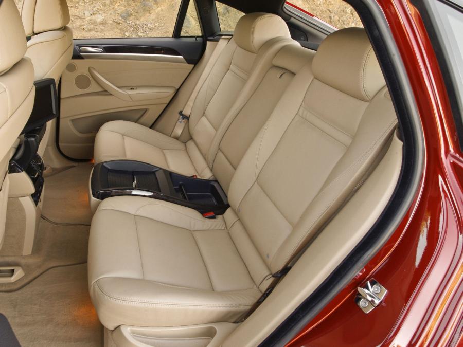  BMW X6 xDrive 5.0i 2008 года  (US) (фото 3 из 13)